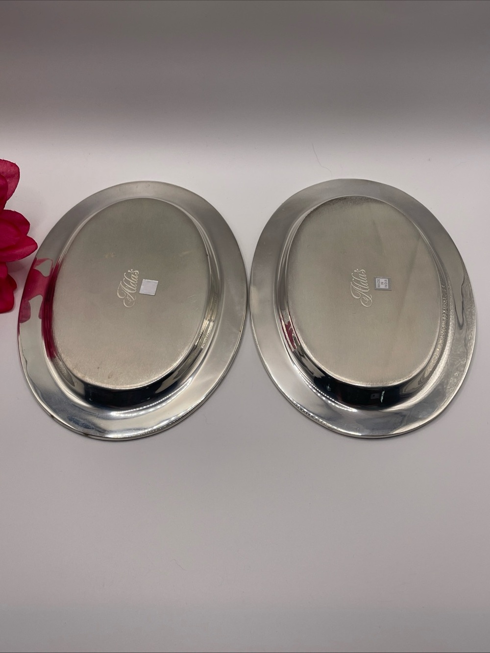 Alda’s Forever English Inspired Set of 2 Small Oval Silver Plated Trays - Picture 2 of 5